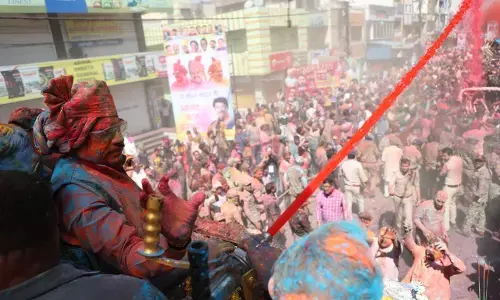 गेर में शामिल हुए सीएम डॉ. यादव, जमकर उड़ाया रंग-गुलाल, देखें उनके अनोखे अंदाज से भरे PHOTOS