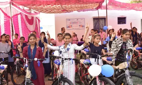 ५० बालिकाओ को साइकिल और २५ को मिली एसबीआई ओजस छात्रवृत्ति, ग्राम पंचायत हनुमतपुरा में वितरण के लिए आयोजित हुआ कार्यक्रम