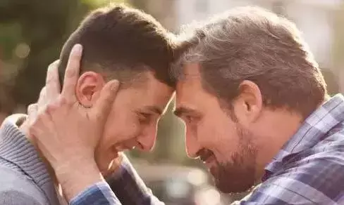 बचपन में खोया बेटा कनाडा में अपने पिता से मिला, जानें कैसे हुई पहचान?