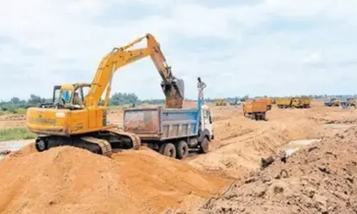 124 रेती घाटों की नीलामी रद्द होगी या जारी रहेगा उत्खनन , टिकी निगाहें