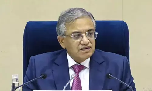 लोकसभा स्पीकर के बाद अब विपक्ष मुख्य निर्वाचन आयुक्त के खिलाफ अविश्वास प्रस्ताव पेश करने की कर रहा तैयारी, नोटिंस पर इतने सांसदों ने किए साइन