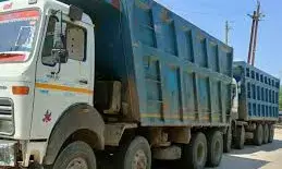 भंडारा में क्षमता से अधिक रेत ढुलाई कर रहे दो टिप्पर पकड़े