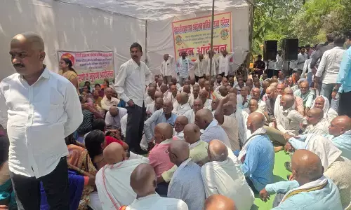 3,504 हेक्टेयर उपजाऊ जमीन बचाने गडचिरोली के हजारों किसान उतरे सड़क पर