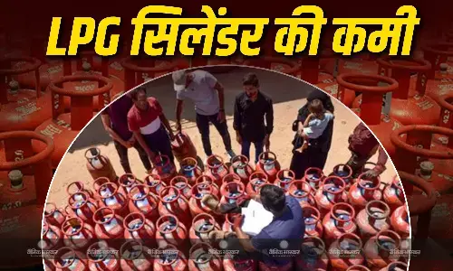 सताने लगी LPG सिलेंडर की कमी, महंगाई-चोरी और कालाबाजारी से लोग परेशान, भारत पर जंग का असर, सरल भाषा में समझें