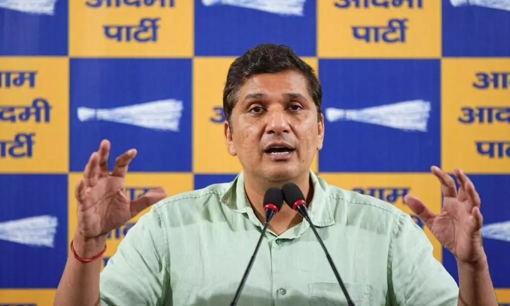 आप नेता नेता सौरभ भारद्वाज ने दिल्ली सरकार पर उठाए प्रश्न, CM के संरक्षण में चल रहा नशा और अपराध आप नेता नेता सौरभ भारद्वाज ने दिल्ली सरकार पर उठाए प्रश्न, CM के संरक्षण में चल रहा नशा और अपराध