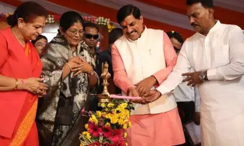 दक्षिण के द्वार नेपानगर को बनायेंगे प्रदेश के विकास का प्रमुख द्वार - मुख्यमंत्री डॉ. यादव दक्षिण के द्वार नेपानगर को बनायेंगे प्रदेश के विकास का प्रमुख द्वार - मुख्यमंत्री डॉ. यादव