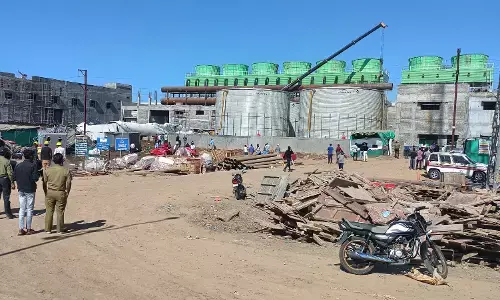 अवाडा कंपनी हादसा - पुलिस जांच में लापरवाही आई सामने, दैनिक भास्कर की खबर का असर - दो प्रोजेक्ट हेड के खिलाफ केस दर्ज अवाडा कंपनी हादसा - पुलिस जांच में लापरवाही आई सामने, दैनिक भास्कर की खबर का असर - दो प्रोजेक्ट हेड के खिलाफ केस दर्ज