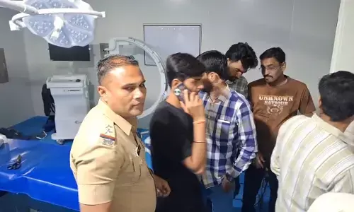 नाइट ड्यूटी पर गए युवक का खून से लथपथ शव मिला, अस्पताल में संदिग्ध मौत, परिजनों ने जताई हत्या की आशंका