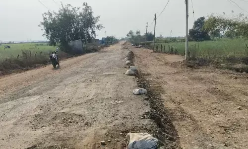 सड़क निर्माण की धीमी गति से वाहन चालको व राहगीरो की बढ़ी परेशानी, पन्ना के पहाड़ीखेरा से सतना के मझगवां तक ३८ किलोमीटर टू लेन सडक़ का हो रहा है निर्माण सड़क निर्माण की धीमी गति से वाहन चालको व राहगीरो की बढ़ी परेशानी, पन्ना के पहाड़ीखेरा से सतना के मझगवां तक ३८ किलोमीटर टू लेन सडक़ का हो रहा है निर्माण