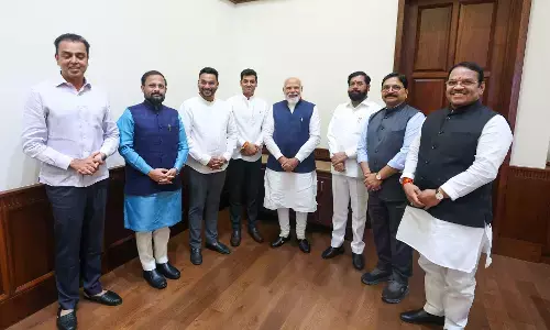 प्रधानमंत्री मोदी से मिले उपमुख्यमंत्री शिंदे, दोनों नेताओं के बीच महाराष्ट्र की राजनीति सहित कई अहम मुद्दों पर हुई चर्चा - राहुल पर साधा निशाना