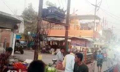 मंडी के पास हनुमान मंदिर के पास लगा विद्युत ट्रांसफारमर, खतरों का अंदेशा