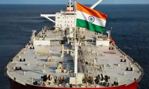 मिडिल ईस्ट में जारी संघर्ष के बीच भारतीय शिपिंग मंत्रालय का बड़ा बयान, फारस की खाड़ी में फंसे नागरिकों और जहाजों को लेकर दी जानकारी