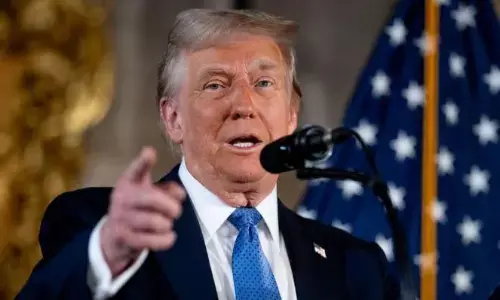 मिडिल ईस्ट में जारी जंग के बीच ट्रंप आया बड़ा बयान, ईरान के खिलाफ 5 रणनीति तैयार, हम लक्ष्य के बिलकुल करीब