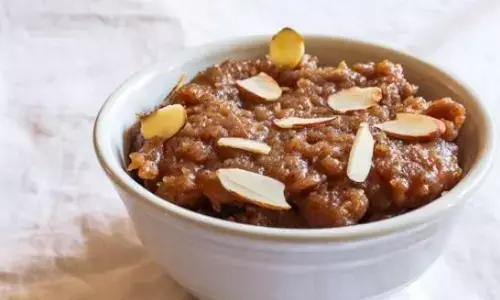 झटपट बनाएं सिंघाड़े के आटे का हलवा, रेसिपी बेहद आसान