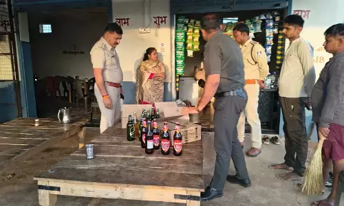 प्रशासन-पुलिस ने देखी एलपीजी गैस वितरण की व्यवस्थायें