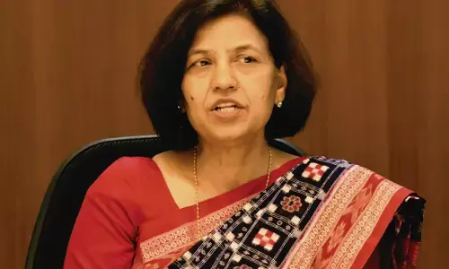 कुलपति प्रो. शर्मा ने कहा - हर व्यक्ति को दूसरे राज्य की एक भाषा जरूर सीखनी चाहिए, अगला विश्व हिंदी सम्मलेन उपराजधानी में हो