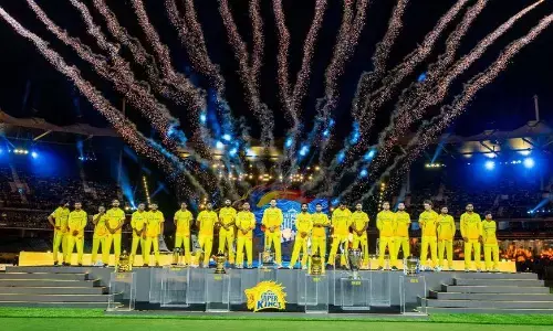 एमएस धोनी से लेकर सुरेश रैना तक...CSK के रियूनियन इवेंट में जुटे लीजेंड, देखें VIDEO