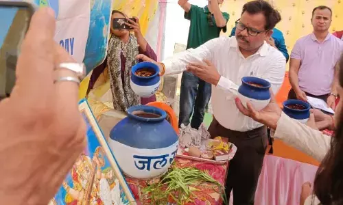 मनाया गया जल दिवस, रूंज नदीं की पूजा कर जल संरक्षण की ली शपथ, अजयगढ जनपद पंचायत के ग्राम शहपुरा में आयोजित हुआ कार्यक्रम