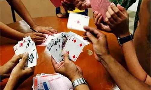 जुआ अड्डे पर छापा 17 आरोपी गिरफ्तार, नवीन कामठी इलाके में चल रहा था अड्‌डा