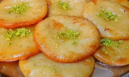 सप्तमी पर माता कालरात्रि को करना है खुश, तो मालपुए का लगाएं भोग, यहां देखें आसान रेसिपी