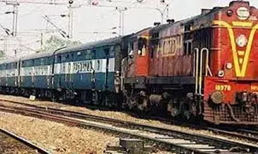 नागपुर रेल मंडल में 95 प्रतिशत पैसेंजर ट्रेनें लेट, यात्रियों की बढ़ी परेशानी