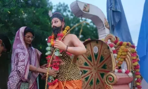 निषाद राज की जयकारों से गूंजा नगर भजनों की धुन पर झूमे श्रद्धालु जन