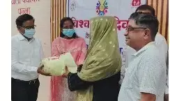 विश्व क्षय दिवस पर टीबी मरीजों को पोषण आहार किट का वितरण