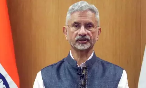 सर्वदलीय बैठक के बाद सरकार के जवाबों से विपक्षी दल असंतुष्ट , संकट को लेकर दोनों सदनों में हो चर्चा