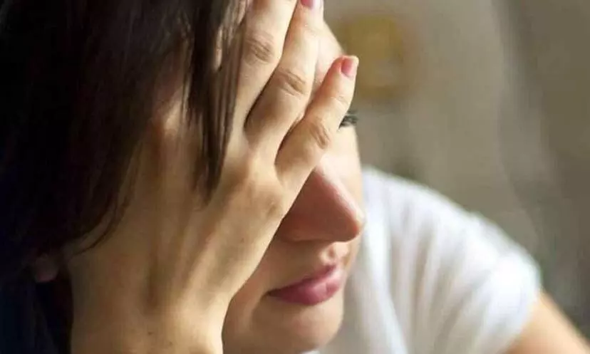 आपको भी होती है डिजिटल एंग्जाइटी? तो जानें इसको कम करने की कुछ टिप्स, मन होगा शांत आपको भी होती है डिजिटल एंग्जाइटी? तो जानें इसको कम करने की कुछ टिप्स, मन होगा शांत