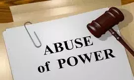 अधिकार के दुरुपयोग पर 15 अधिकारियों को जबरन अवकाश