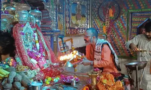 51 दीपों से हुई जगत जननी कलेही मां की महाआरती, हजारों की संख्या में पहुंचे श्रद्धालु लिया धर्म लाभ