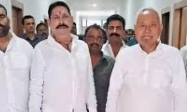 जेल से रिहा होने के बाद पहली बार सीएम नीतीश कुमार से अनंत सिंह ने की मुलाकात, इस मुद्दे पर की चर्चा जेल से रिहा होने के बाद पहली बार सीएम नीतीश कुमार से अनंत सिंह ने की मुलाकात, इस मुद्दे पर की चर्चा