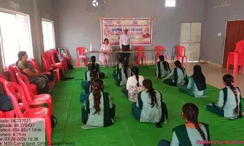 राष्ट्रीय सेवा योजना जिला संगठक द्वारा शिविरों का निरीक्षण