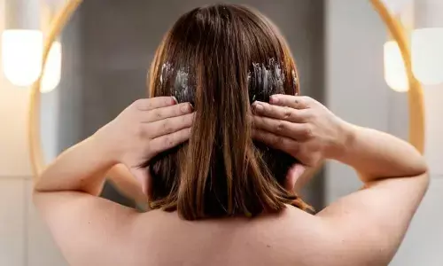 गर्मी में बालों का हो रहा बुरा हाल और नहीं हैं महंगे स्पा के पैसे? तो इन दो चीजों से घर पर ही बनाएं अपने बाल सिल्की