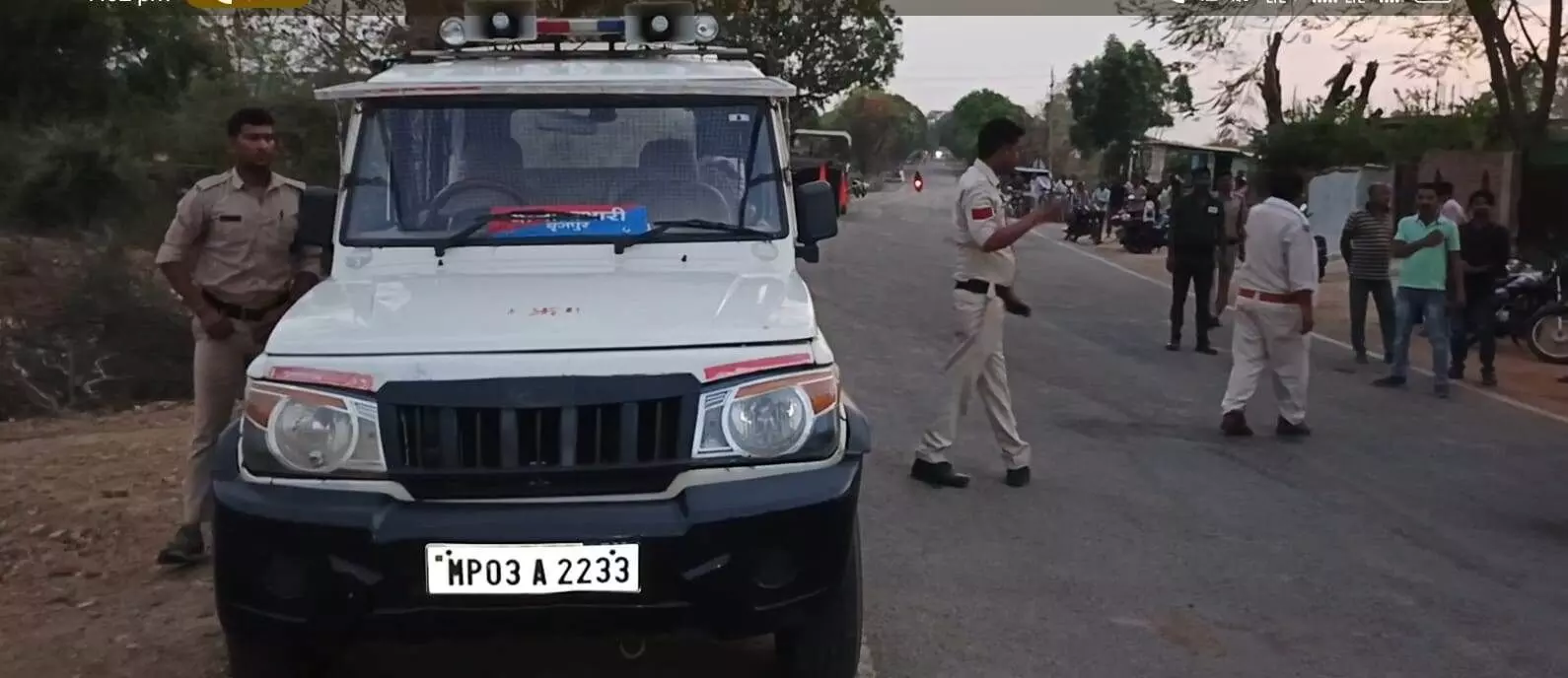 तेज रफ्तार आटो व बाइक की आमने-सामने भिड़ंत, महिला की मौत तेज रफ्तार आटो व बाइक की आमने-सामने भिड़ंत, महिला की मौत