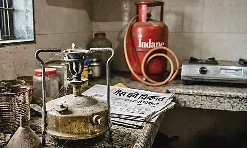 केरोसिन की बिक्री से दुकानों में रोजाना 50-60 नए स्टोव की मांग