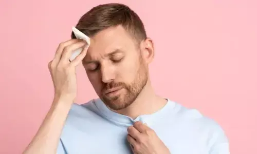 गर्मियों में पसीने से परेशान? ये टिप्स अपनाएं तो खुजली और पिंपल्स से मिलेगी राहत