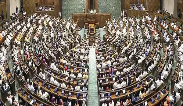 खरगे ने कहा - एलपीजी संकट पर राज्यसभा में चर्चा क्यों नहीं होने दे रही सरकार