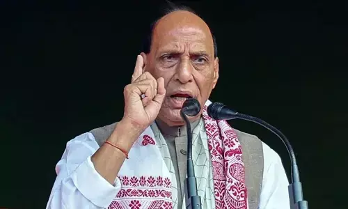 मिडिल ईस्ट जंग के बीच किया दुस्साहस तो देंगे मुहंतोड़ जवाब, रक्षा मंत्री ने पाकिस्तान को दी चेतावनी