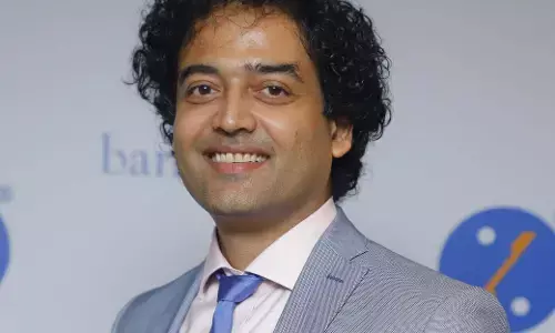 युद्ध-प्रेरित फॉरेक्स अस्थिरता का अंतरराष्ट्रीय शिक्षा लोन की मांग पर प्रभाव - अधिल शेट्टी