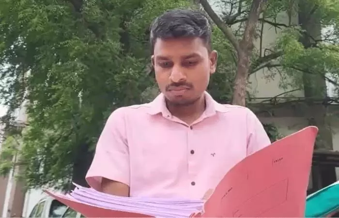 कर्ज के लिए कंबोडिया में किडनी बेचने वाले किसान की गुहार ,मांगने लगा इच्छामृत्यु