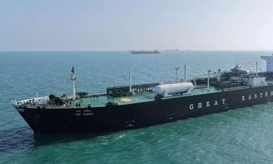 जंग के बीच भारत के लिए आई गुड न्यूज, LPG लेकर आ रहे भारतीय जहाज ने पार किया होर्मुज, लदी है 46,650 मीट्रिक टन गैस