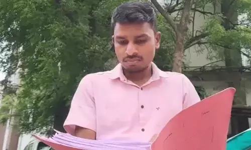 कर्ज के लिए कंबोडिया में किडनी बेचने वाले किसान की गुहार ,मांगने लगा इच्छामृत्यु कर्ज के लिए कंबोडिया में किडनी बेचने वाले किसान की गुहार ,मांगने लगा इच्छामृत्यु