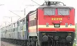 पुणे मंडल ने चलाईं रिकॉर्ड स्तर की त्योहार विशेष ट्रेनें