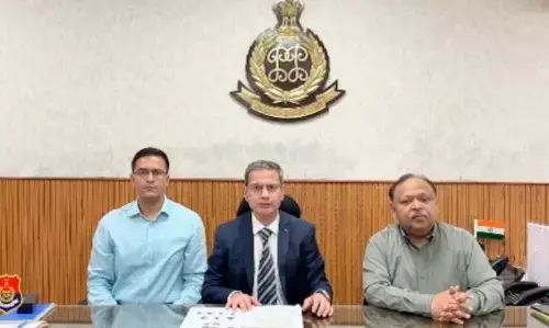 पंजाब और चंडीगढ़ पुलिस ने 5 आरोपियों को किया गिरफ्तार, ISI साजिश का खुलासा पंजाब और चंडीगढ़ पुलिस ने 5 आरोपियों को किया गिरफ्तार, ISI साजिश का खुलासा