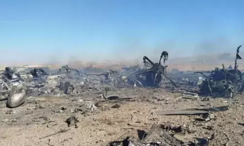 ईरान ने अमेरिका के तबाह किए गए विमानों के सबूत की जारी, IRGC ने वीडियो शेयर करते हुए किया बड़ा दावा? ईरान ने अमेरिका के तबाह किए गए विमानों के सबूत की जारी, IRGC ने वीडियो शेयर करते हुए किया बड़ा दावा?