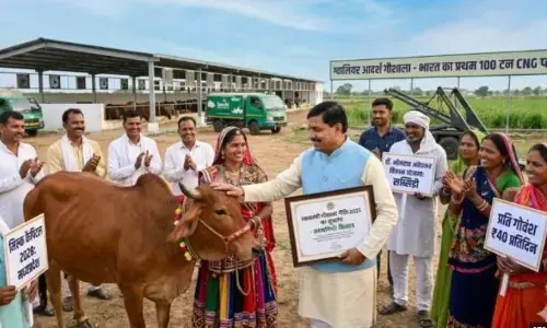 पशुपालन की विभिन्न योजनाओं से किसान होंगे आत्मनिर्भर : मुख्यमंत्री डॉ. यादव