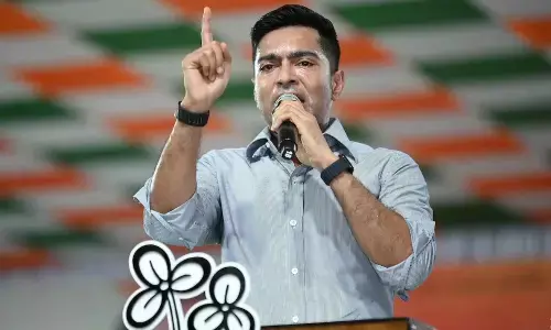 गरीब लोगों को भूखा मारने के लिए साजिश TMC सांसद अभिषेक बनर्जी ने चुनावी रैली में जमकर केंद्र सरकार को घेरा