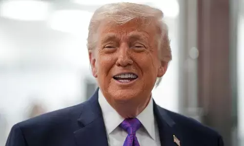 हमने कुर्दों के जरिए प्रदर्शनकारियों को बंदूकें... ईरान में सरकार के खिलाफ हुए प्रदर्शन को लेकर अमेरिकी राष्ट्रपति ने किया बड़ा दावा