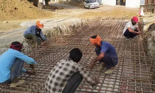 लाखों की पुलिया तो बनवा रहे, लेकिन पानी आखिर जाएगा कहां